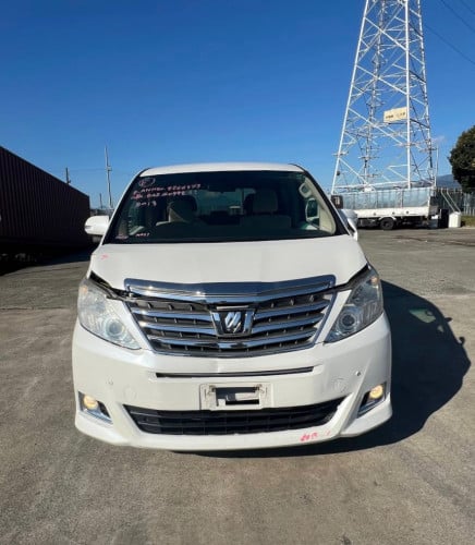 Toyota Alphard 2013 មកដល់ឆាប់ៗ