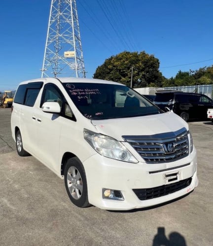 Toyota Alphard 2013