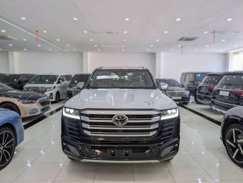 Toyota Land Cruiser VXR