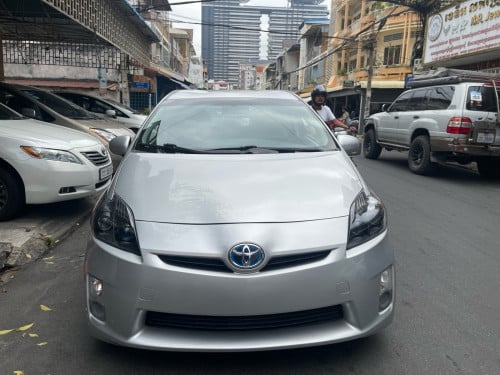 Toyota Prius 2011 option3 silver color new tax paper