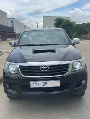 VIGO2013 ឆ្វេងស្រុីន អូតូកាប់ពីតាស ក្រុមហ៊ុន 汽车出售