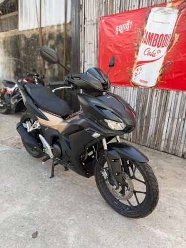 Winnerមួយទឹកនៅ95%ដូចថ្មី