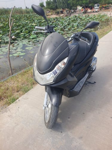 ម៉ូតូលក់