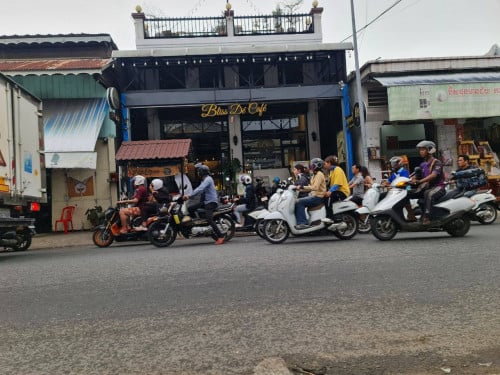 ហាងលើផ្លូវធំព្រែកប្រា សំរាប់ជួល