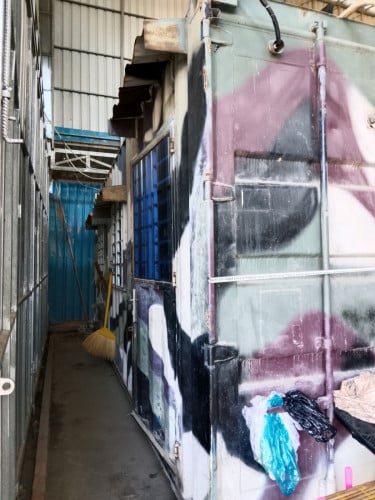 ផ្ទះកុងតាណ័រលក់ធូធូរ2600$ ចរចារ