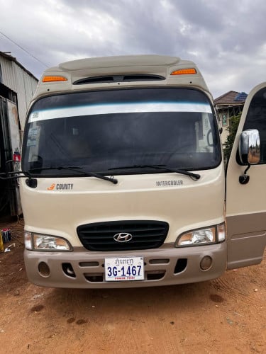 ឡានក្រុងសម្រាប់លក់