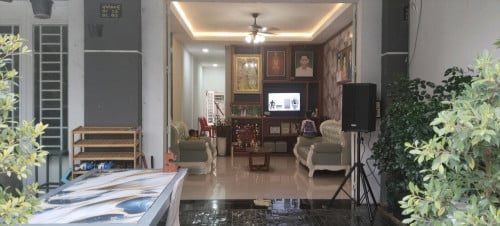 ផ្ទះល្វែងសំរាប់ជួល