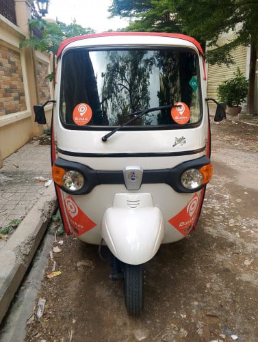 កង់បីលក់អ្នកប្រើផ្ទាល់ខ្លួន