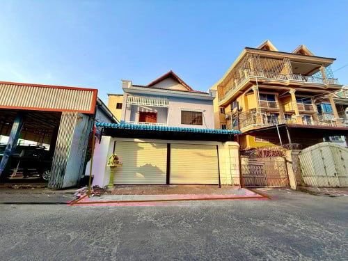 ផ្ទះជួល ៖ ទឹកល្អក់1,​ ខណ្ឌទួលគោក, រាជធានីភ្នំពេញ