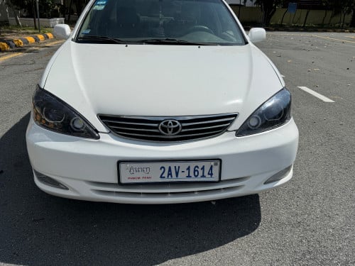 បាលែនពណ៍ស តម្លៃ 10800$