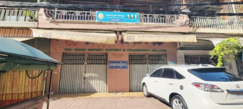 ផ្ទះអាជីវកម្ម2ល្វែងសម្រាប់ជួលនៅជិតផ្សារថ្មី