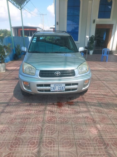 ឡានលក់ឆ្នាំ 2001 ប៉ុង1 L បើកដំបូល