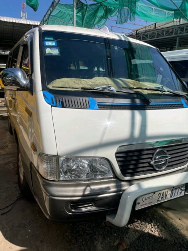 ឡានស្អាតៗឆ្នាំ 2002