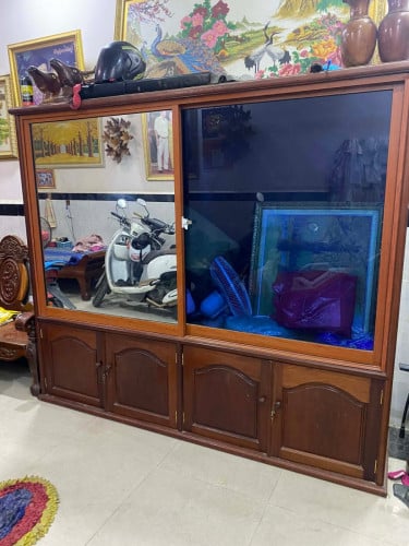 ទូរខោរអាវ ឈើបេង ទទឹង6ទឹក បណ្តោយ2.2ម៉ែត្រ កម្ពស់ 1.90ម៉ែត្រ