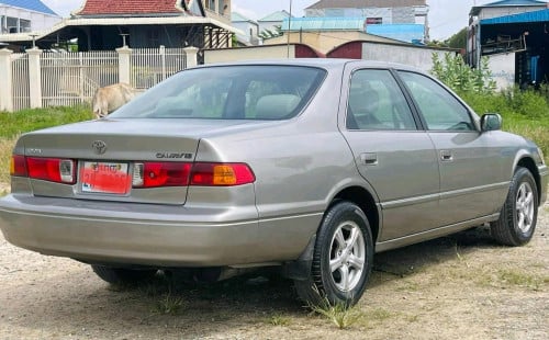 ឡានលក់ឆ្នាំ 97