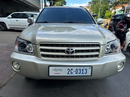 បងប្អូនដែលតម្រូវការឡានស្អាតបានមកដល់ហើយHLD Limited full P1 ឆ្នាំ2003តែមខ្មៅគូថក្រញ៉ាញ់