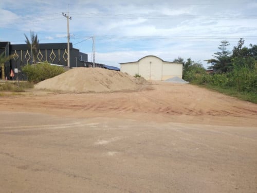 🏦Warehouse Available for Urgent Sale at a Special Price (Negotiable).