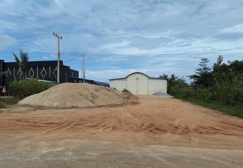 🏦Warehouse Available for Urgent Sale at a Special Price (Negotiable).