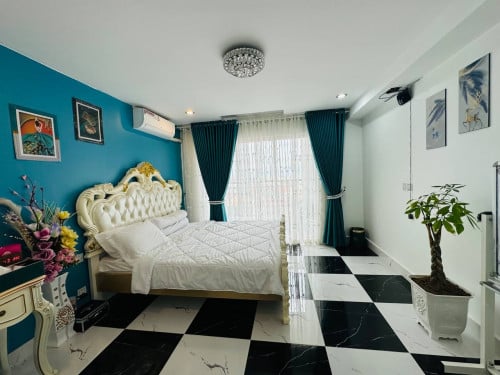 ខុនដូរលក់បន្ទាន់ Uk 3 Toul kork for sale