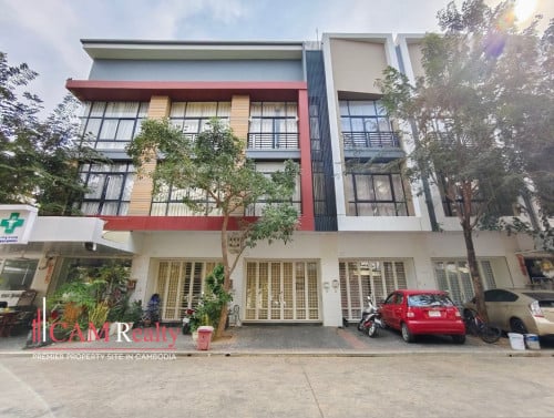 4 Bedrooms Shophouse For Rent In Peng Huoth Beoung Snor