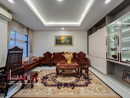 4 Bedrooms Twin A Villa For Rent In Peng Huoth Beoung Snor