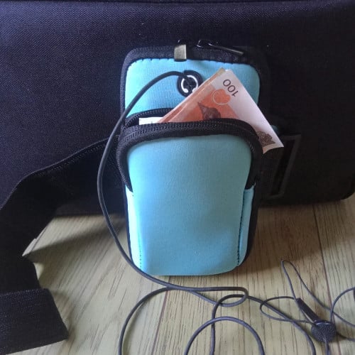 Arm and thigh Phone/money holder