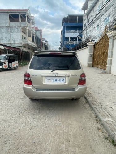 Car for sale highlander 04 V4 pong1 ឡានថ្មីណាស់ធានាឡានអត់បុកអត់ច្រេះ
