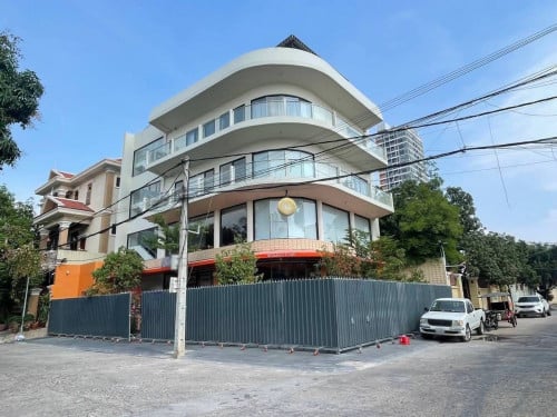 Corner Building for sale in Toul kork