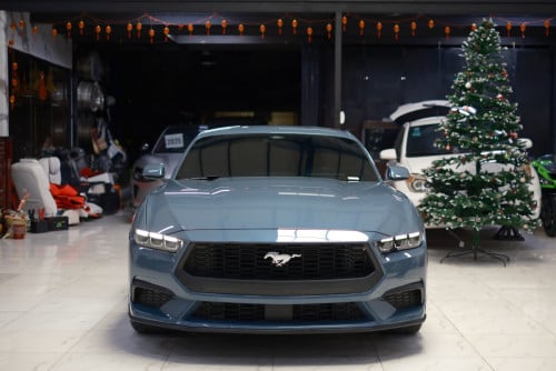 FORD MUSTANG 2024