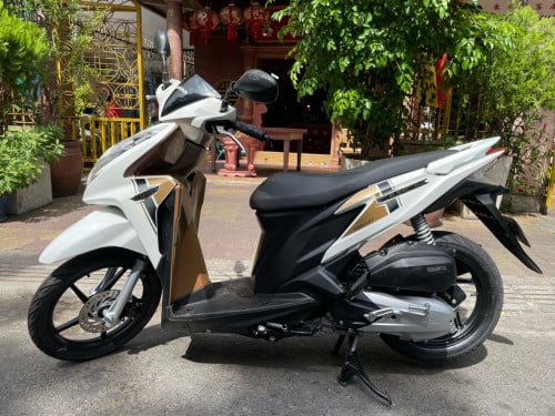 Honda Click125cc 2013 ក្រុមហ៊ុន New98%មានពន្ធកាតគ្រីស្លាកលេខ