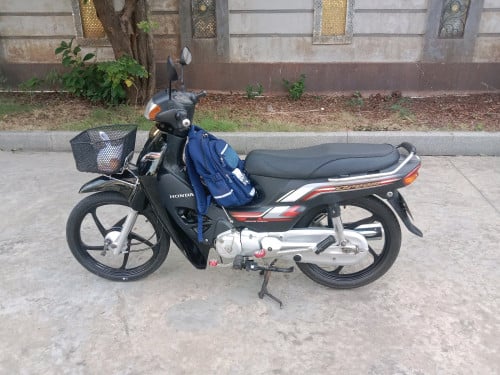 Honda dream 013
