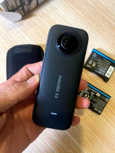 Insta 360 x3 លក់ប្រញាប់ 260$ ចរចា