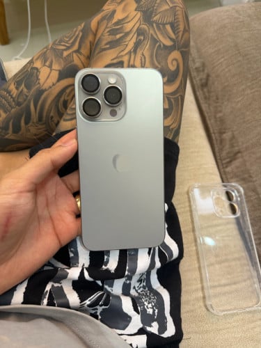 iPhone 15 pro max titanium 256gb all in good condition