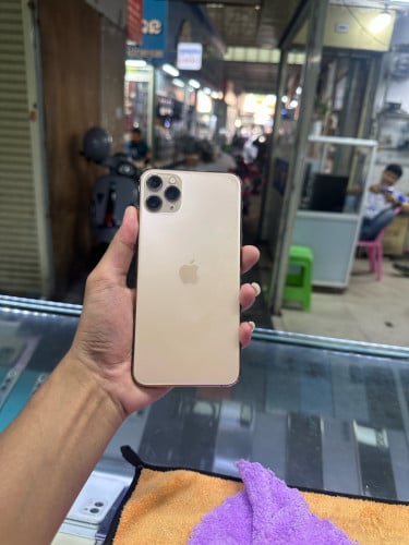 Iphone11pro max 64G Bypass WiFi ម៉ាសុីនអេក្រង់ស្រុីន ប្រើបានWiFi