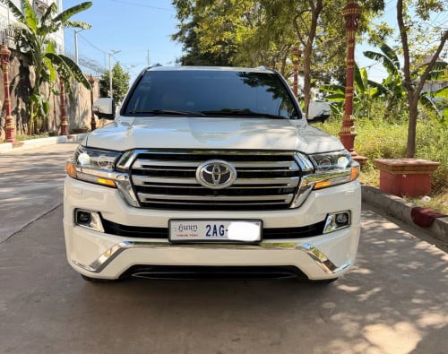 Land cruiser 2009 up 2021full options