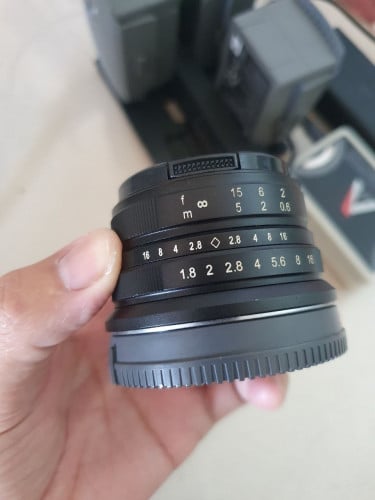 Lens Sony APSC 35mm F1.8 99% តម្លៃធូរ​ 45$