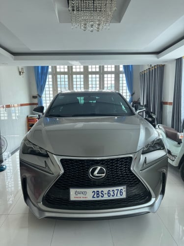 Lexus NX200t F-Sport