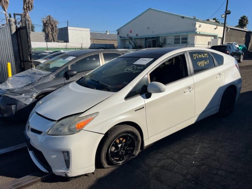 Prius 2012 Option 3 Solar ដល់ផែ 21-12-25