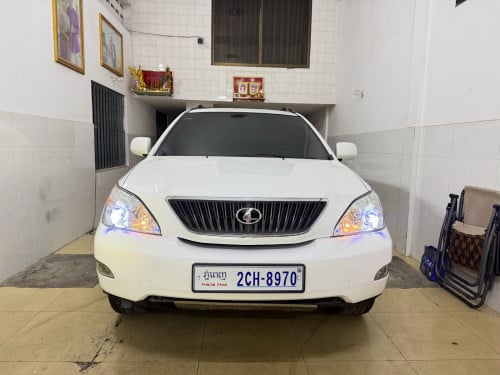 Rx330 ប៉ុង1 អេក្រង់ធំ ក្នុងលឿង