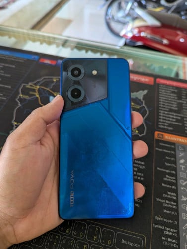 Tecno Pova 5