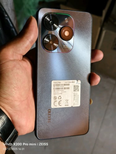 Tecno spark 20C 4/128