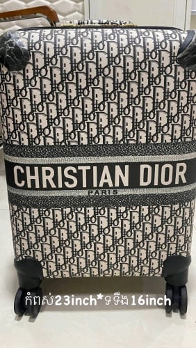 TOPGRADE A ម៉ាក Christian Dior