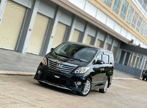 TOYOTA ALPHARD 2014