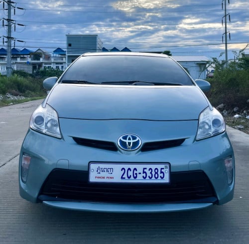 Toyota Prius 2013 option3 solar