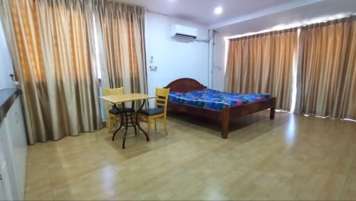 បន្ទាប់ជួល