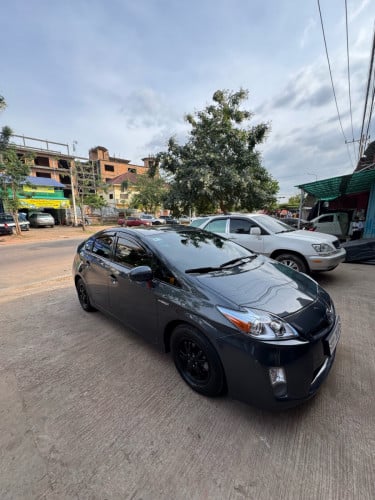 ឡានលក់ Toyota Prius  2010 Option 3 16100$ ចចារ