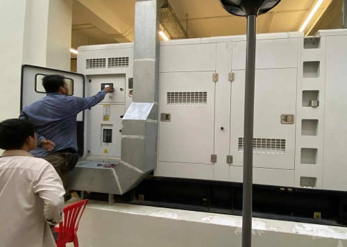 សេវាកម្មទិញលក់និងជួសជុលម៉ាស៊ីនភ្លើង