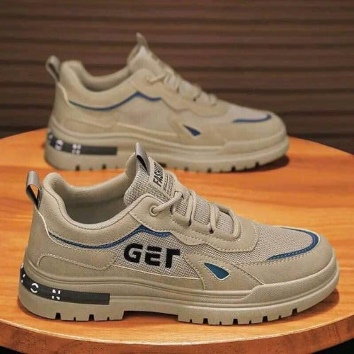 ស្បែកជើង