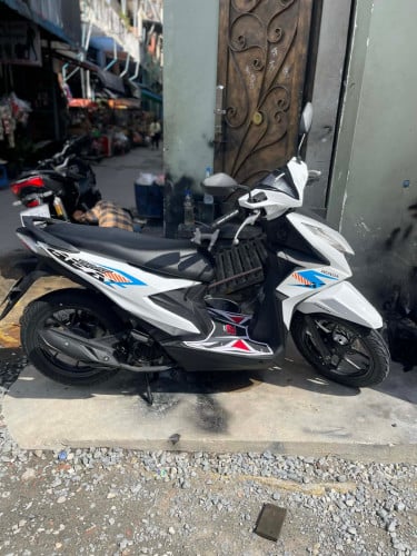 ស្អាត់បងៗ