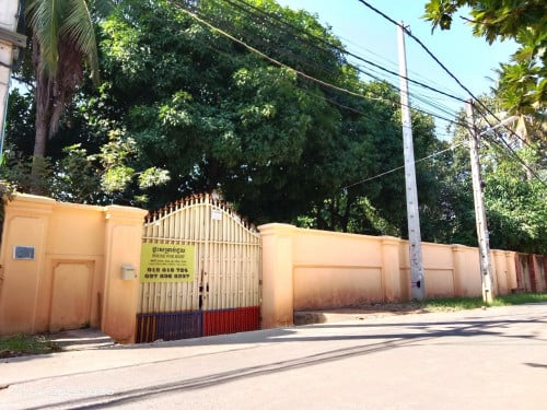 ផ្ទះដីឡូត៍សម្រាប់ជួល